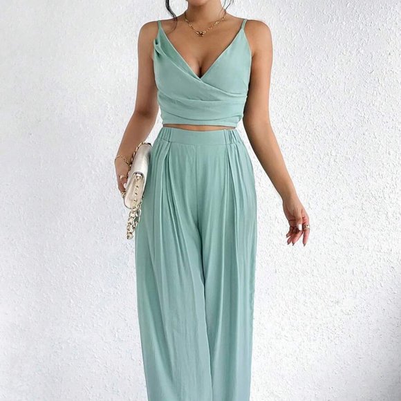 Green  Solid Cami Top & Wide Leg Pants - Picture 4 of 6